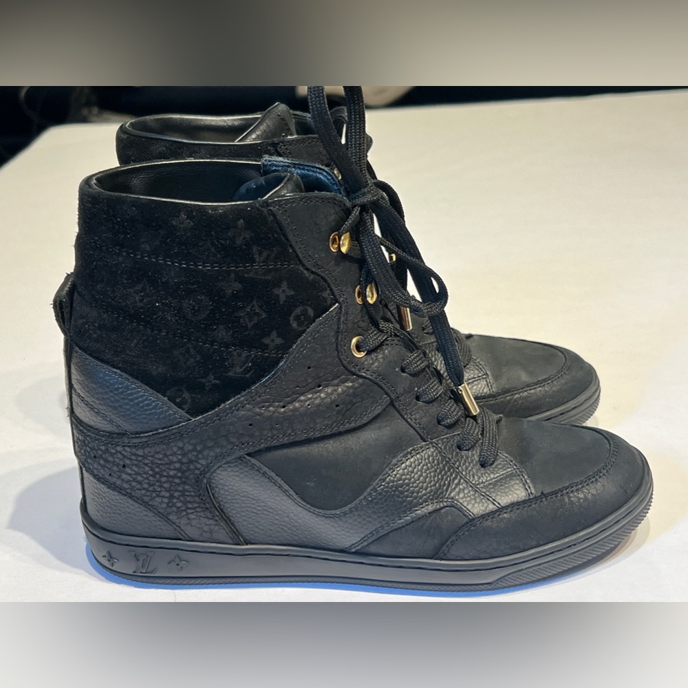 Louis Vuitton wedge black sneakers 37.5